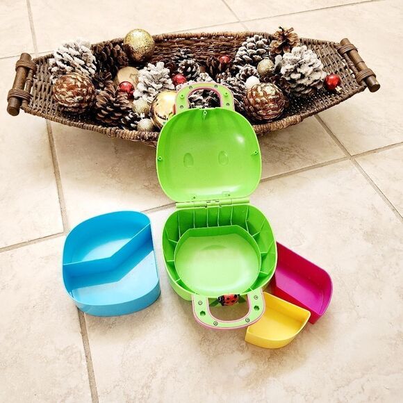 Cocomelon play lunch pail - Picture 14 of 14